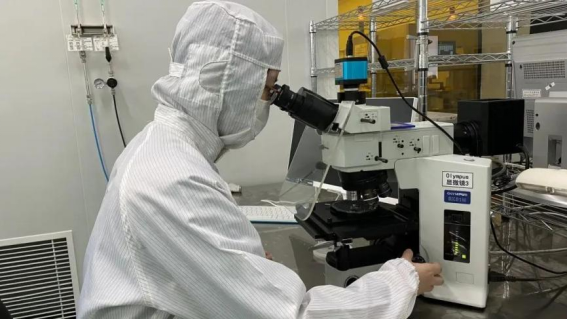 b1881a1491674f60980e8e7468d95a86.png 黄芊芊.png